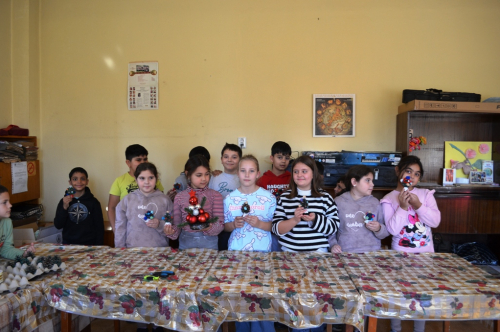 КОЛЕДНА РАБОТИЛНИЦА ЗА ДЖУДЖЕТА